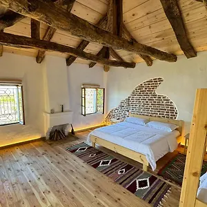 Maison d'hôtes Vitoria - Mrizi I Zanave
